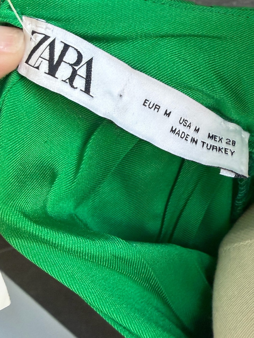 Zara RARE Infamous Green Dress Size Medium - Picture 14 of 16